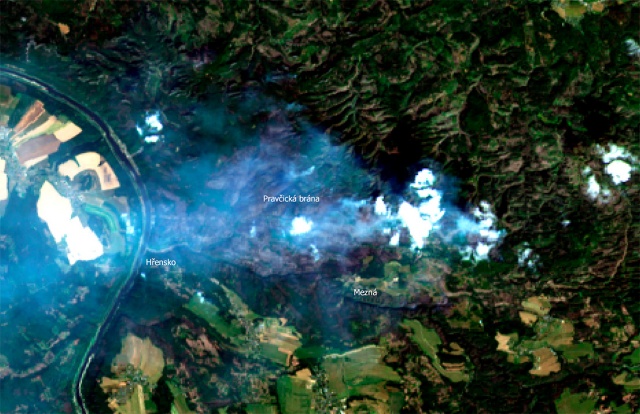 Пожар в «Чешской Швейцарии» сфотографировали из космоса