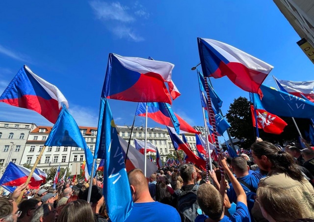 МИД Украины прокомментировал митинги в Праге и Кёльне
