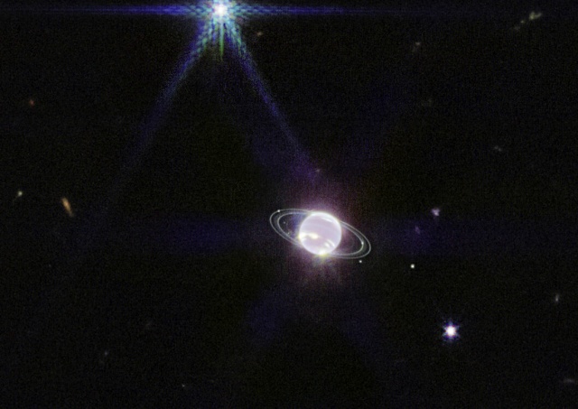 Телескоп «Джеймс Уэбб» сделал рекордно четкие снимки колец Нептуна