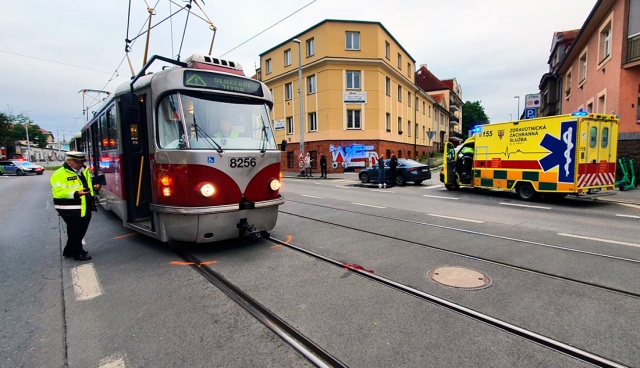 В Праге трамвай сбил пешехода