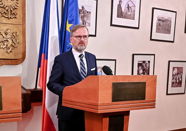 Премьер Чехии выступит с телеобращением к нации
