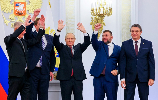 Путин подписал договор о «вступлении в состав РФ» оккупированных областей Украины