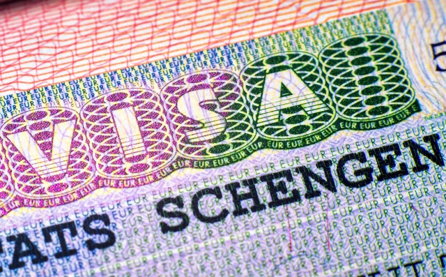 Чехия запретит въезд россиянам с некоторыми шенгенскими визами