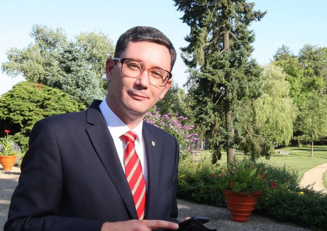 Пресс-секретарь президента Чехии прокомментировал свадьбу с беженкой из Украины