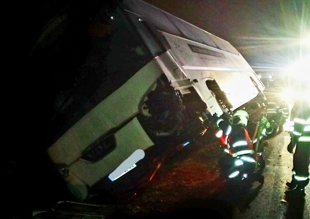 В Чехии автобус с туристами попал в аварию
