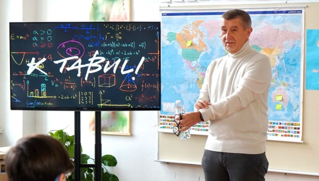 Андрей Бабиш опозорился на вопросах из школьной программы: видео