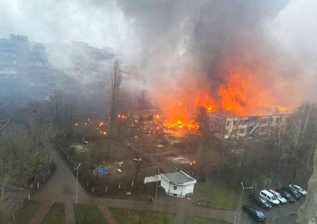В Броварах под Киевом возле детского сада упал вертолет