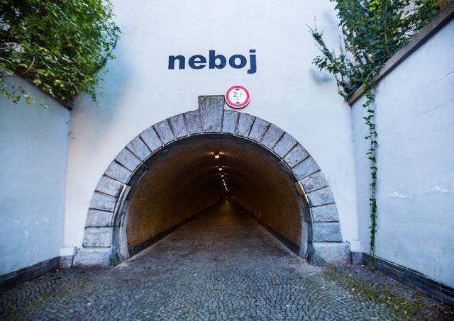В Праге после ремонта открыли Жижковский тоннель