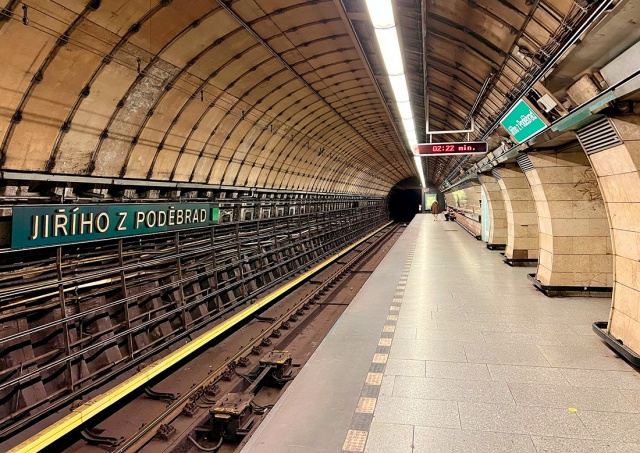 В субботу станцию метро Jiřího z Poděbrad закроют на 10 месяцев
