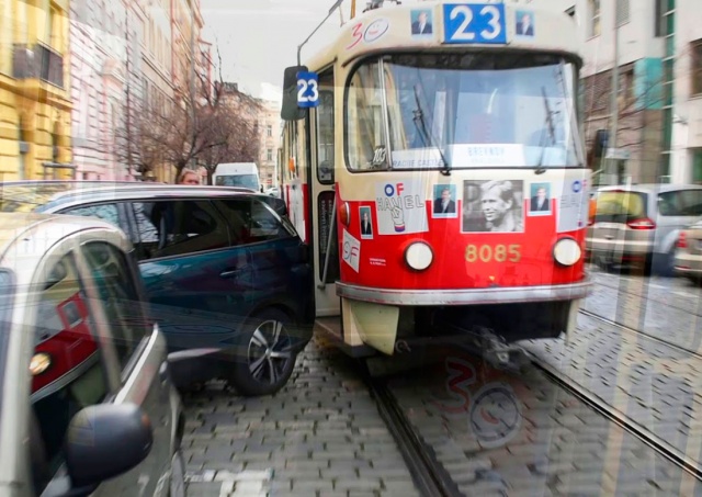 В Чехии хотят ужесточить наказание за парковку, мешающую движению транспорта