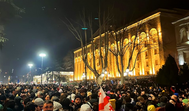 Власти Грузии решили отозвать законопроект об «иноагентах» после массовых протестов