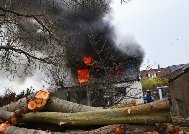В Чехии из-за непотушенных углей загорелся дом. Ущерб – 5 млн крон
