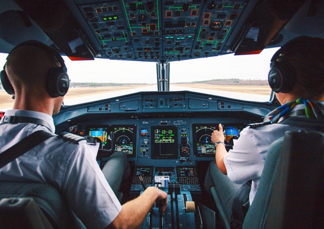 Чехия поможет Украине готовить пилотов гражданской авиации