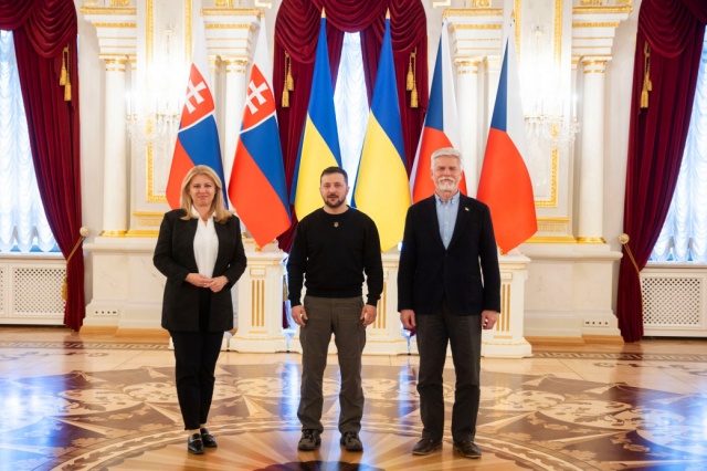 Президенты Чехии, Словакии и Украины встретились в Киеве: фото и видео