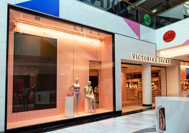 В Праге открылся первый официальный магазин Victoria’s Secret