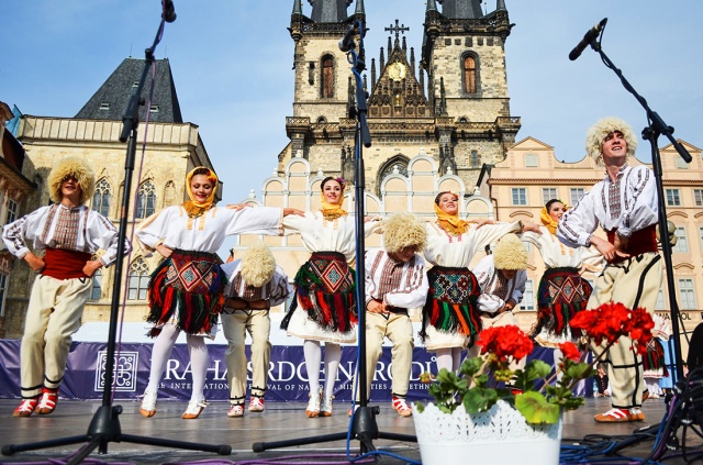 В центре Праги стартует международный фольклорный фестиваль