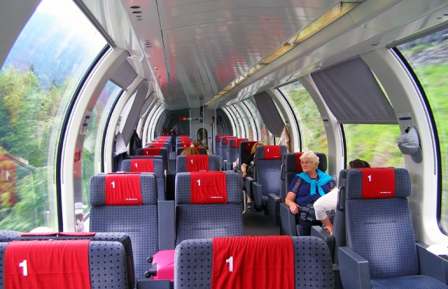 По Чехии начнет курсировать поезд с панорамными окнами