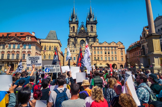 В Праге прошел митинг в поддержку Алексея Навального: фото