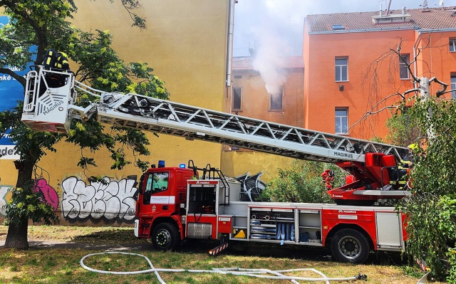 В Праге из-за электросамоката сгорела квартира
