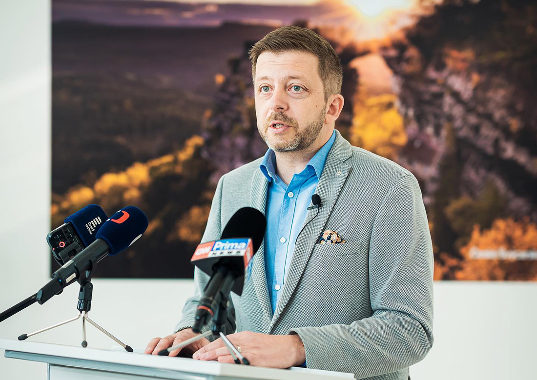 Глава МВД Чехии прокомментировал драку в Пардубице