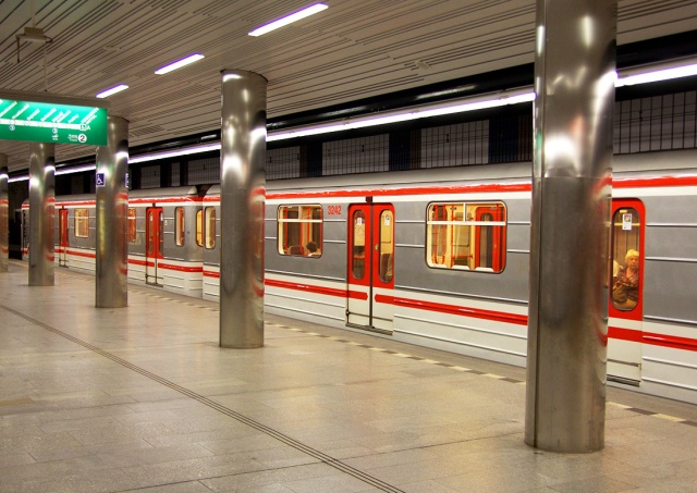 В Праге на пять дней закрыли участок метро линии «А»