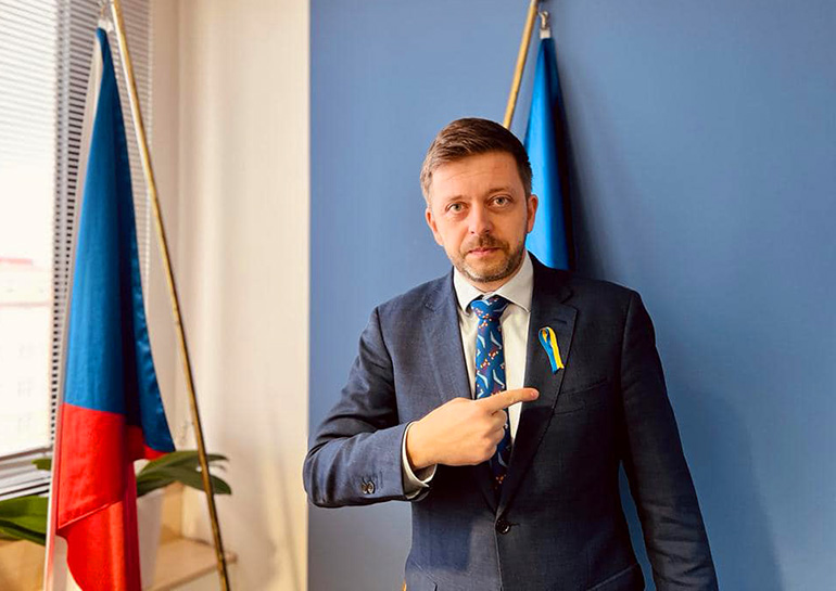 Глава МВД Чехии рассказал, что будет с украинскими беженцами после завершения войны