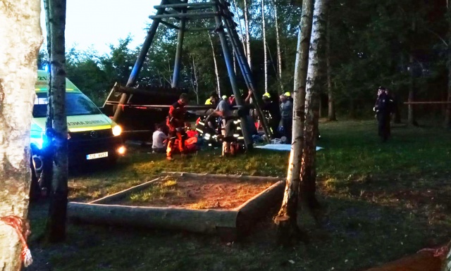 Восемь детей упали со смотровой башни в Чехии