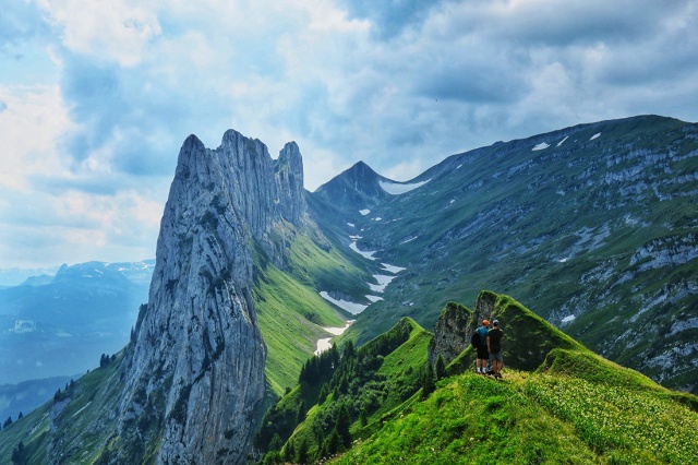 Идея выходного дня: едем гулять в облаках в Швейцарских Альпах