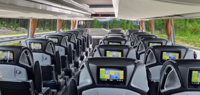 В новых автобусах RegioJet появился класс повышенной комфортности