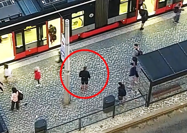 Небывало дерзкий вор в Праге попал на видео