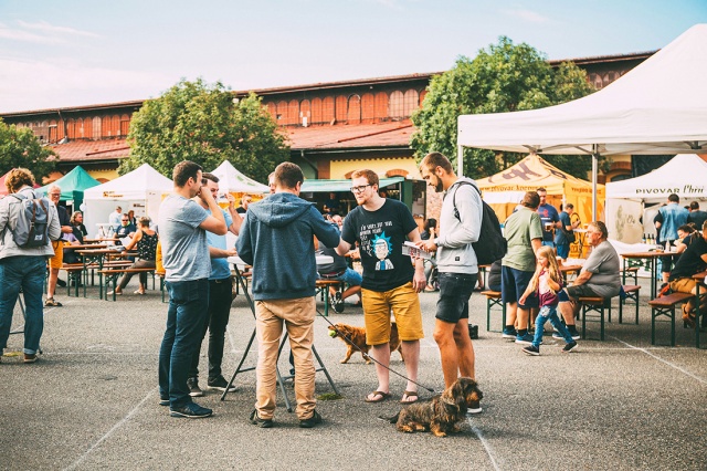 В пятницу и субботу в Праге пройдет фестиваль «летающих» пивоваров