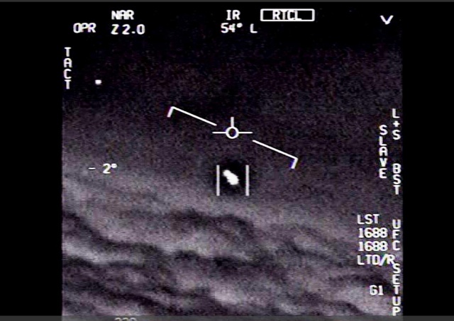 Пентагон запустил сайт с рассекреченной информацией об НЛО: видео