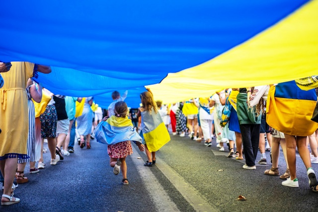 Опрос: сколько украинских беженцев сталкивались с агрессией в Чехии