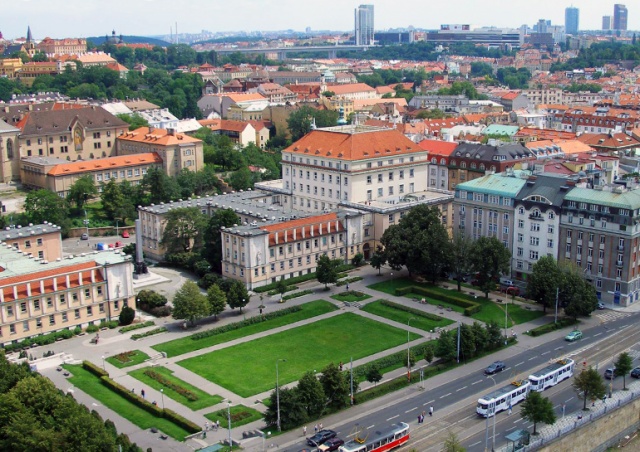 Жителей Праги пригласили осмотреть здание Министерства труда Чехии