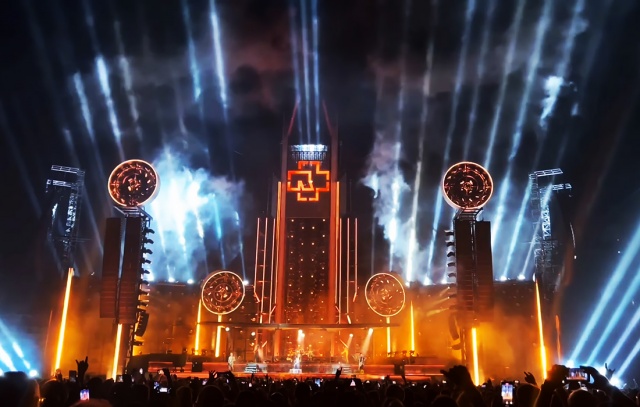 Огромный спрос: Rammstein даст дополнительный концерт в Праге