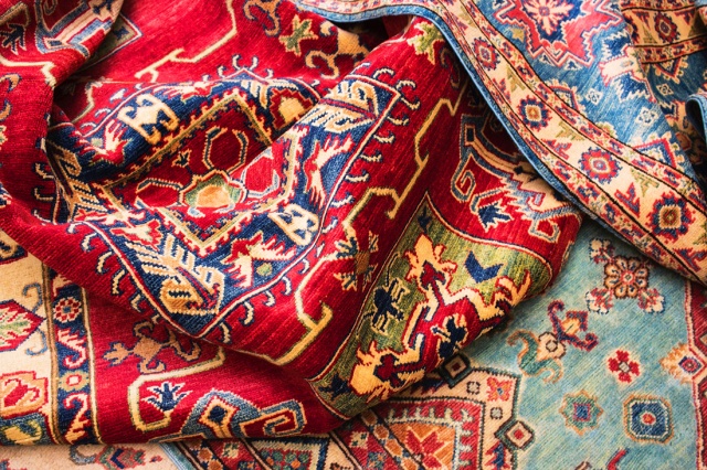Виды персидских ковров: сколько стоят и как выбрать