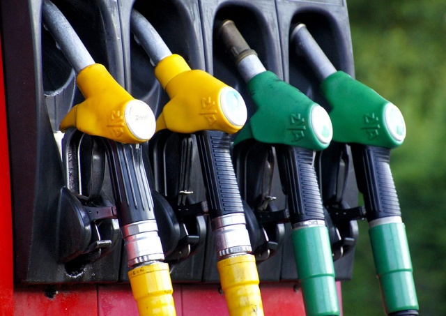 Инспекция выявила на шести чешских АЗС некачественное топливо