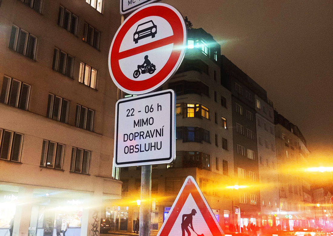 Мэрия Праги не знала о запрете ночного въезда в Старый город и отменила его