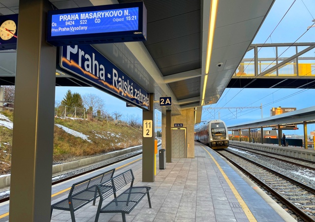 В Праге открыли новую железнодорожную станцию Rajská zahrada