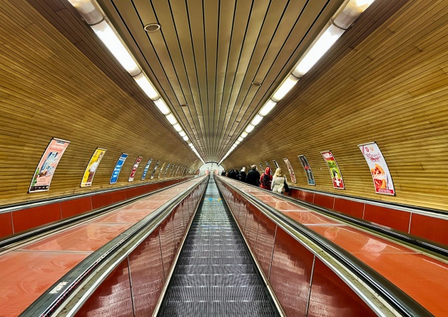 Прага продлит работу метро в новогоднюю ночь