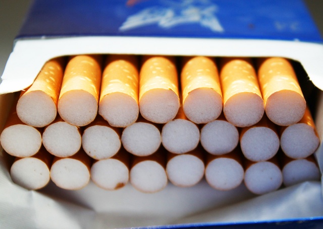 Чешских курильщиков предупредили о грядущем подорожании сигарет