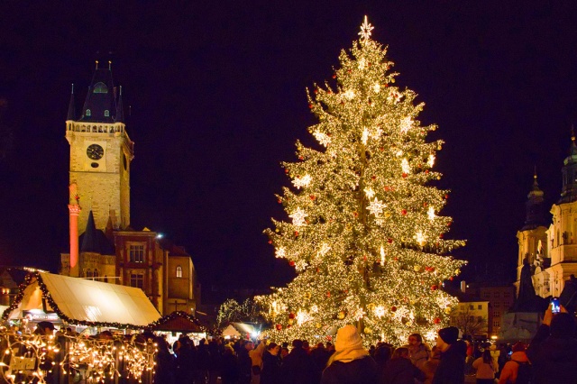 Прагу назвали лучшим рождественским направлением в мире