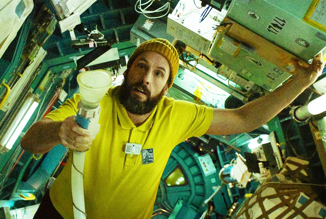 Вышел трейлер «Астронавта» с Адамом Сэндлером. Фильм снят по роману чешского писателя
