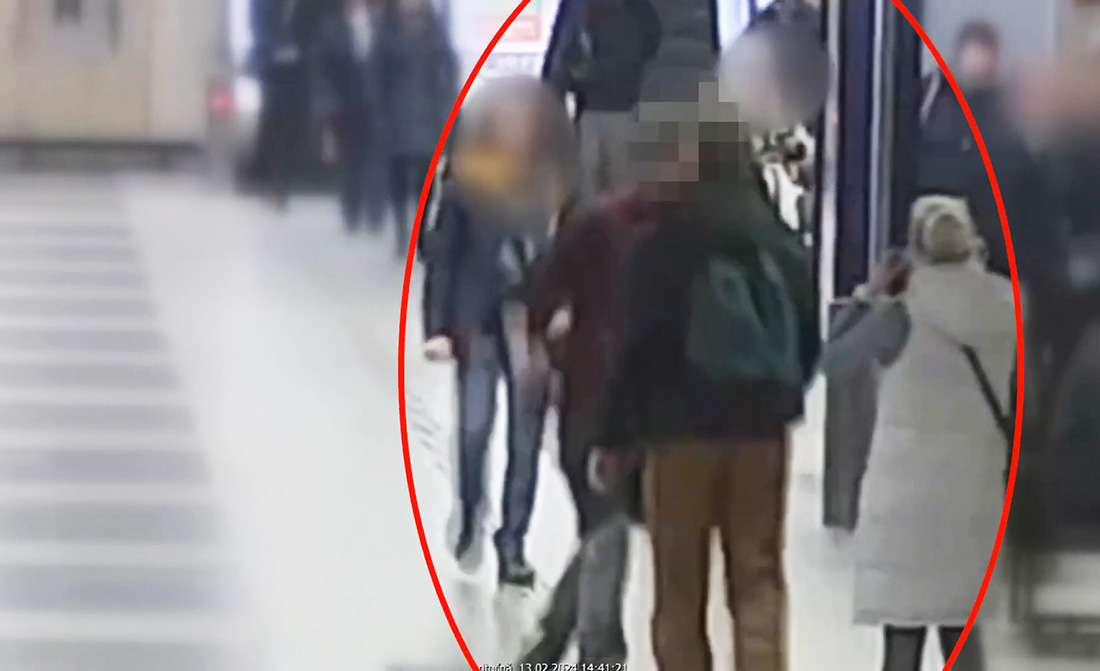 Тотальный неадекват приставал к пассажирам в метро Праги: видео