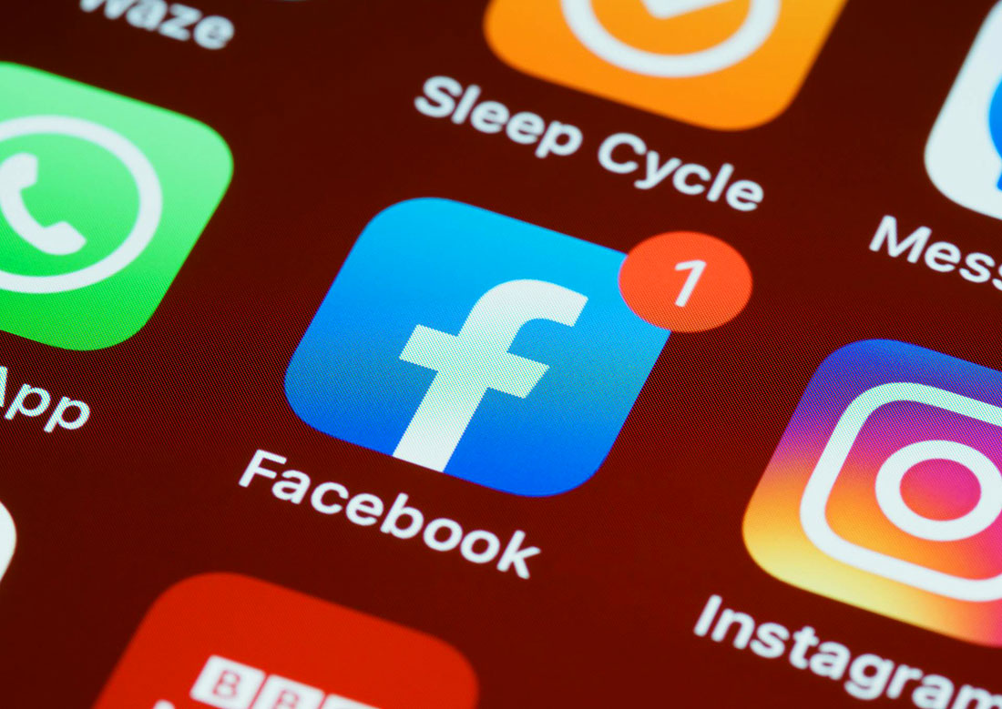 В работе Facebook, Instagram и WhatsApp произошел глобальный сбой