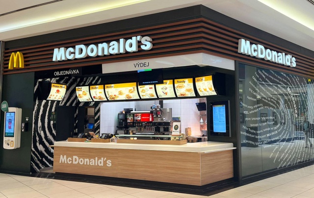 Рестораны McDonald's по всей Чехии два часа не могли обслуживать клиентов