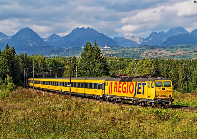 RegioJet запустила прямой поезд из Праги в Украину