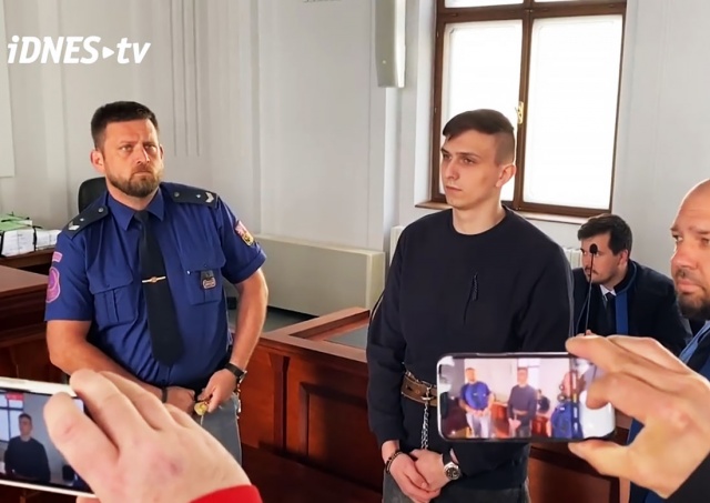 В Чехии вынесли приговор украинцу, изнасиловавшему и пытавшемуся убить 15-летнюю школьницу