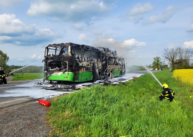 В Чехии во время движения загорелся газовый автобус
