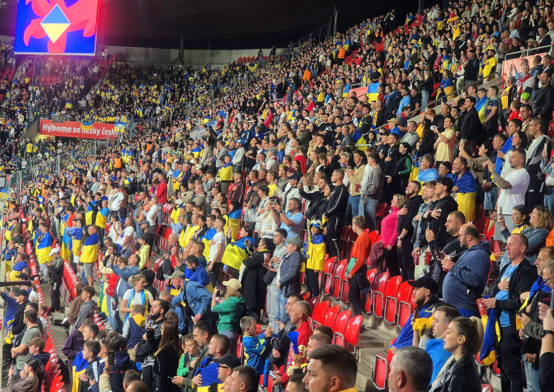 Чехия недоумевает: на матче с Украиной в Праге было больше украинцев, чем чехов